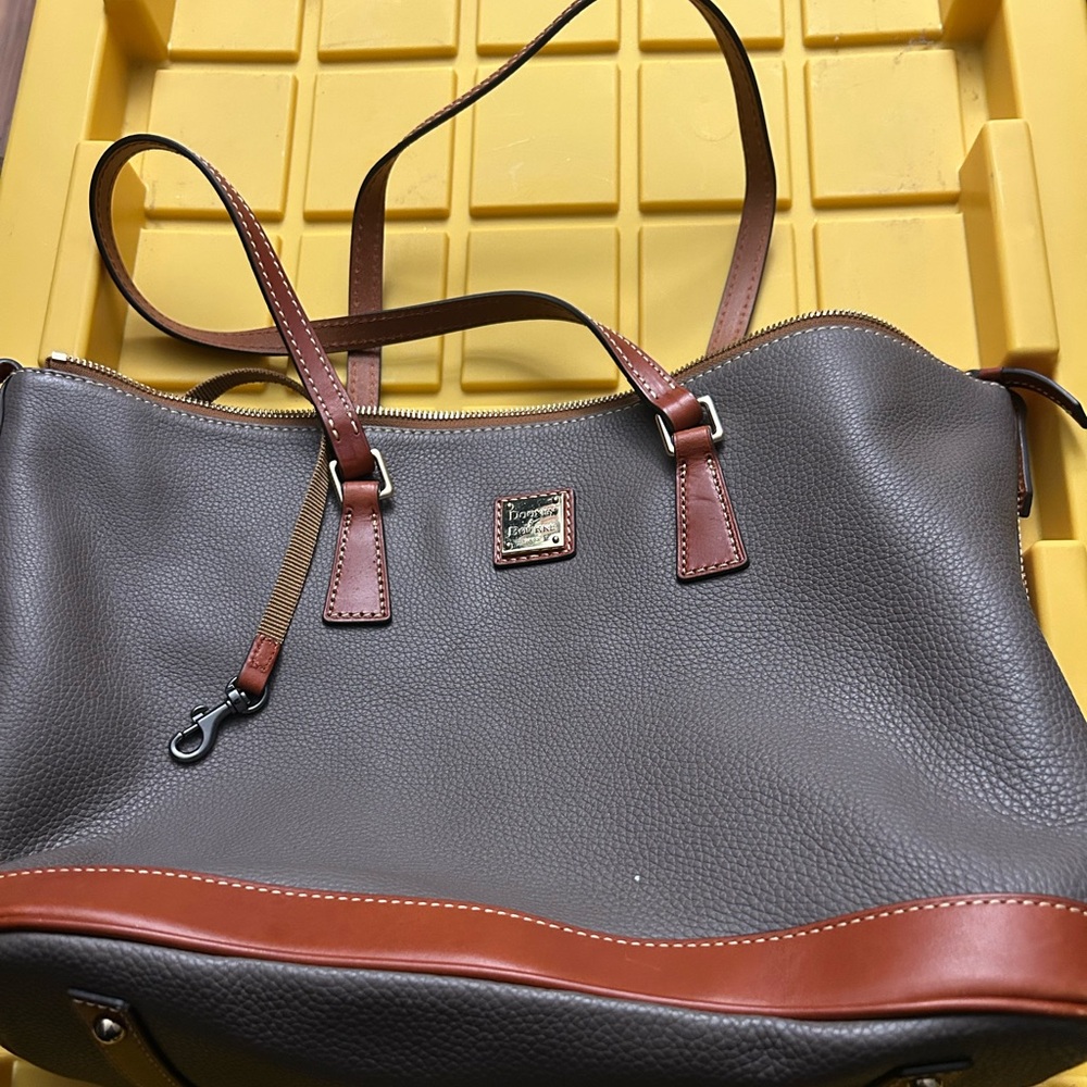 Dooney and Bourke tote in the color Elephant